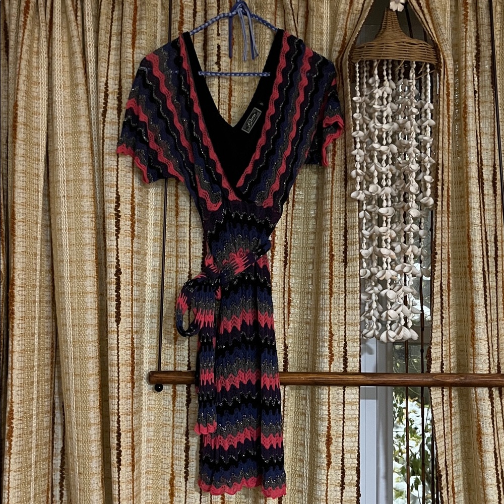 *044-Guess Purple Pink Blue Black Grey Silver Dress